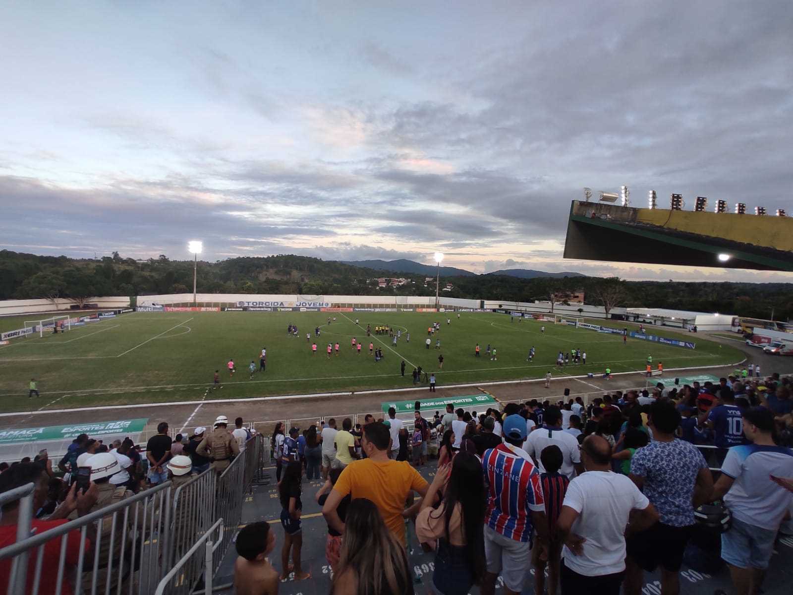 Camacã: Estádio Ribeirão recebe um grande público e o Itabuna vence o Bahia por 4x1